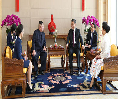 习近平同朝鲜劳动党委员长金正恩举行会谈