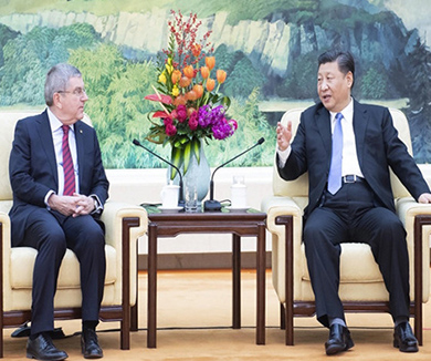 国家主席习近平会见国际奥委会主席巴赫