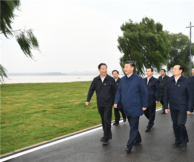 习近平主持召开黄河流域生态保护和高质量发展座谈会