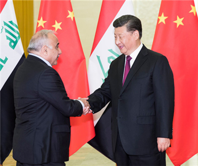 习近平会见伊拉克总理