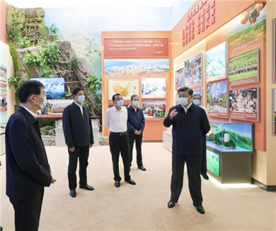 习近平在参观奋进新时代主题成就展时强调