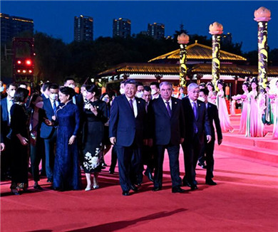 习近平和彭丽媛出席中国中亚峰会