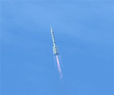 神舟十六号载人飞船发射取得圆满成功	