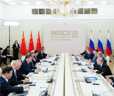 习近平同俄罗斯总统举行会晤