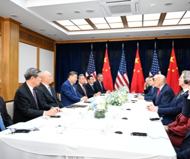 习近平同美国总统在釜山举行会晤